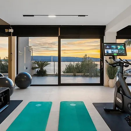 فيلة Luxurious 5-bedroom 