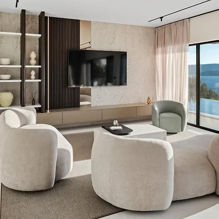 Luxurious 5-bedroom 