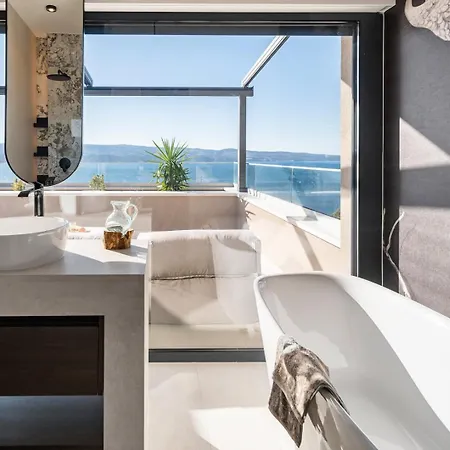 فيلة Luxurious 5-bedroom 