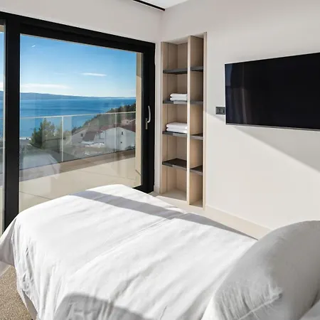 Luxurious 5-bedroom 