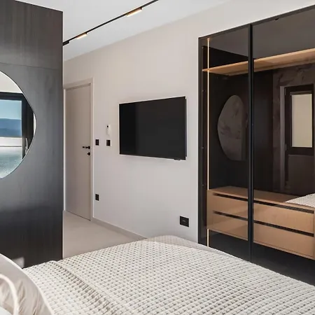 فيلة Luxurious 5-bedroom 