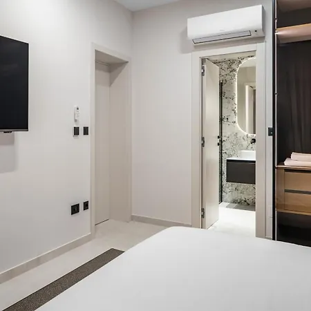 Luxurious 5-bedroom 
