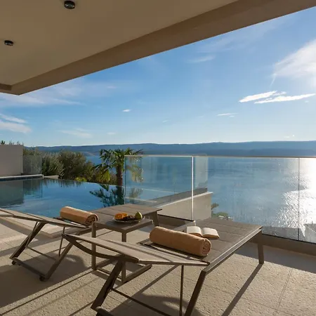 Luxurious 5-bedroom 