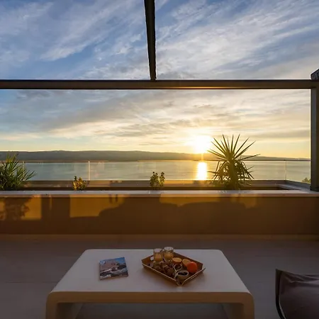 Luxurious 5-bedroom 