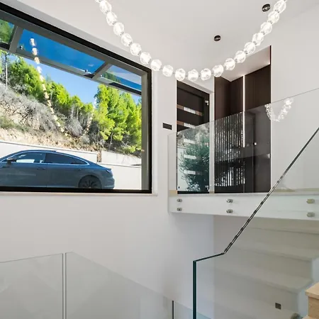 فيلة Luxurious 5-bedroom 
